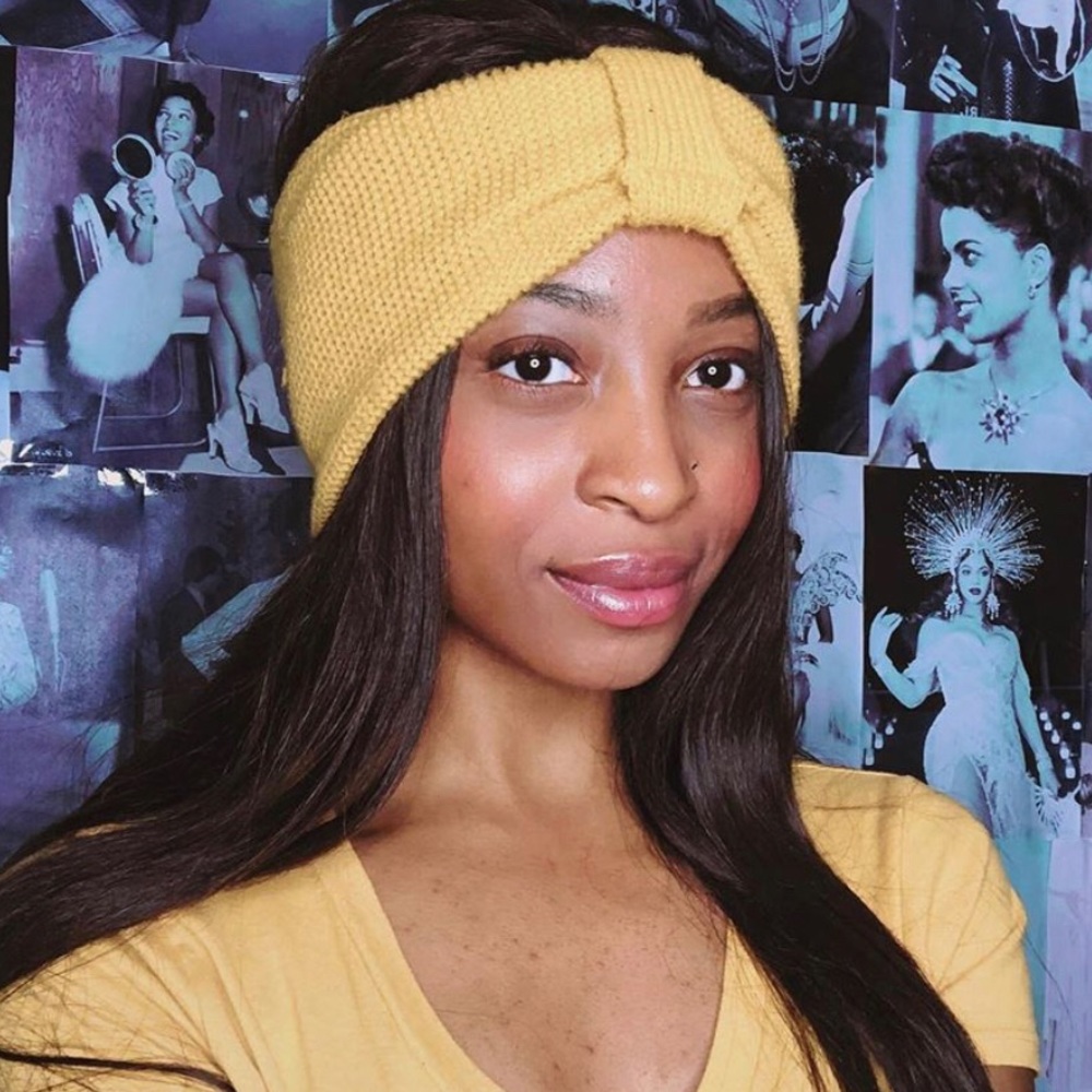 Meet your Posher, Yanni